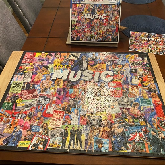 White Mountain “Music” Puzzle 1000 Peice - Picture 1 of 3